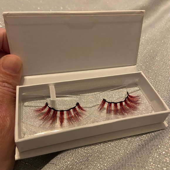 NWOT RED MOXIELASH LASHES MAGNETIC; false lashes festival ruby red silk ombré - Picture 2 of 4